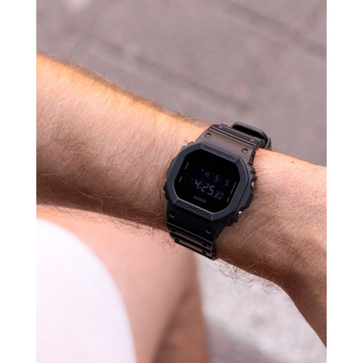 g shock dw 5600 bb1